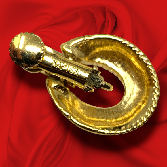 Vintage 1980's Napier Petite Doorknocker Earrings Gold Tone Leverback Runway - Picture 3 of 5